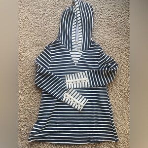 NWOT blue and cream tunic